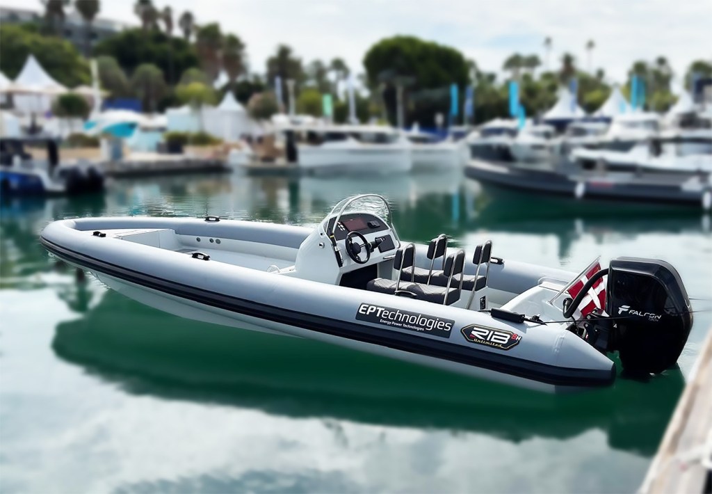 Premiär för RIB Unlimited 8H på Cannes Yachting&nbsp;Festival
